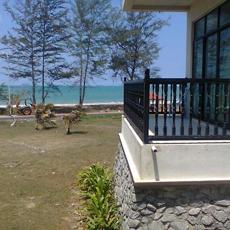 Mersing Beach Resort Ngoại thất bức ảnh